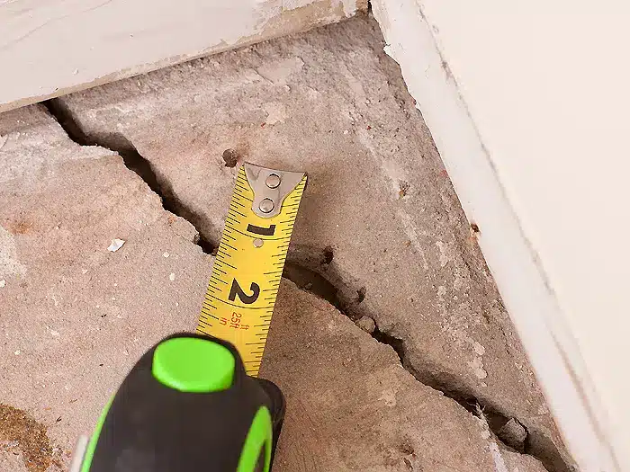 Floor Cracks - How to seal large cracks in concrete